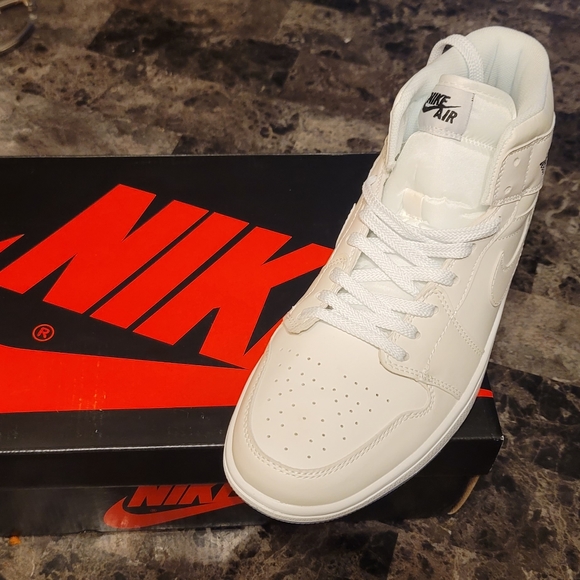 Jordan 1 UVs - Picture 4 of 8